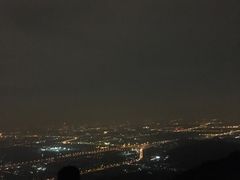 -鬼笑石后山停车场
