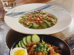 温泉蛋卤肉饭-Let's Taipei 非常烘焙(太古里店)