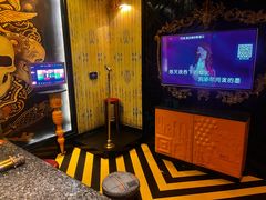 -UK派对KTV(日月广场店)