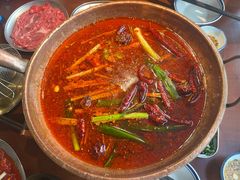 -楠小云·云南鲜菌·鲜牛自助火锅(九眼桥店)