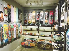 -聚点滑板SPOT SKATE(常熟路店)