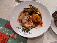 -四海一家自助餐(益田假日广场店)