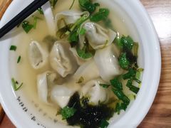 鲜肉荠菜馄饨-甲乙饼·北京手工肉饼(西直门凯德茂店)
