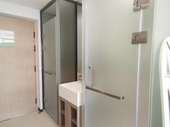 -东方体育中心(地铁站)