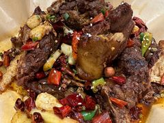 -有红鸡毛店·川菜(建设路店)