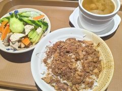 -红猪卤肉饭(大西洋美食城店)