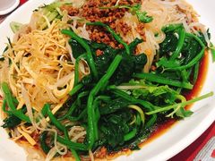 -吴记酱骨炖菜馆(西大直街店)