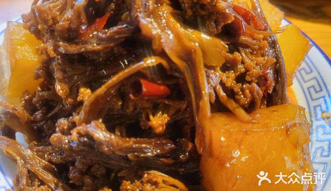 左麻右辣老火锅：藏在小区里的正宗重庆味