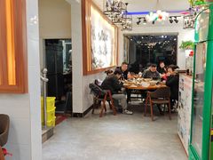 -梁姐啤酒鱼(兴坪古镇店)