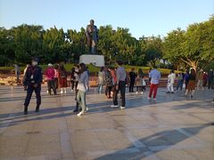 -荔枝公园-小平画像广场