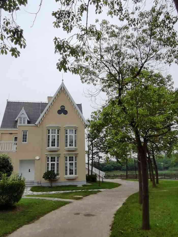 安横沙岛度假酒店-"房间实在太差,连经济型酒店的标准都没达到.