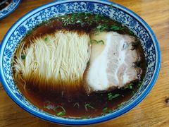 -裕兴记·蟹黄面馆养育巷精选店面馆