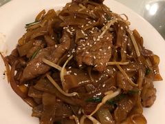 -新大咀港式茶餐厅(宝山万达店)