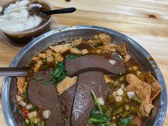 -柳州肥姨妈大骨螺蛳粉(曹路店)