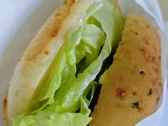 爆款披萨汉堡-必胜客(松雷店)