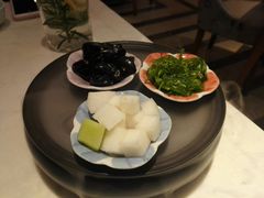 餐前小菜-荷庭·精致湘菜(华强北九方店)