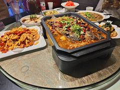 -巴特餐饮6加1音乐餐吧·新疆菜