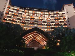 -三亚湾海居铂尔曼度假酒店