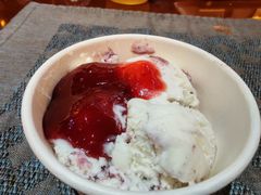 草莓冰激凌-雄楚国际大酒店-四季西餐厅