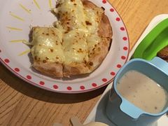 -菲滋意式餐厅(金华银泰城店)