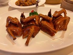 脆皮乳鸽-利苑酒家(合景国际金融广场店)