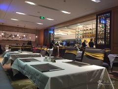 -安徽饭店·白鹭阁自助餐厅(梅山路店)