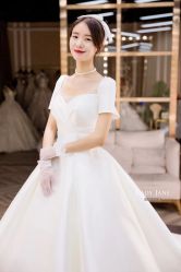 -Lady  Jane高端婚纱礼服馆