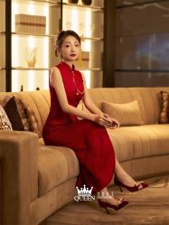 点击看大图 -艾拉·女王婚纱礼服馆