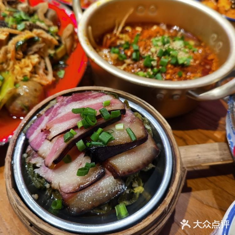 当之无愧的麻辣烫No.1，食材太丰富🎉[礼花]