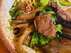半筋半肉面-金杨拉面王小吃面馆·牛三宝面·红烧牛肉粉