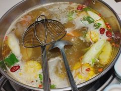 -乡土黄·鲜牛肉火锅·小龙虾(兴业街店)