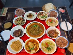 -蓝田九大碗民俗食府(蓝田店)