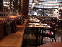 -恰餐厅及酒吧 CHAR Bar & Grill (北京丽都皇冠假日店)