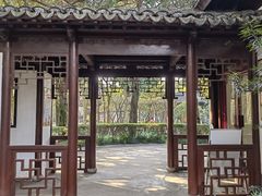 -汇龙潭