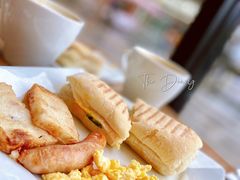 -必胜客(WOW象山涌金广场店)