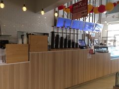 -顶东面包花园·生日蛋糕(世博店)