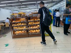 -全家便利店(莲花池东路店)