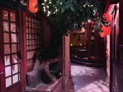 -暴风岛沉浸式体验馆(百联世纪店)