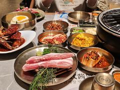 -草家酱蟹炭火烤肉店(珲春南路一店)