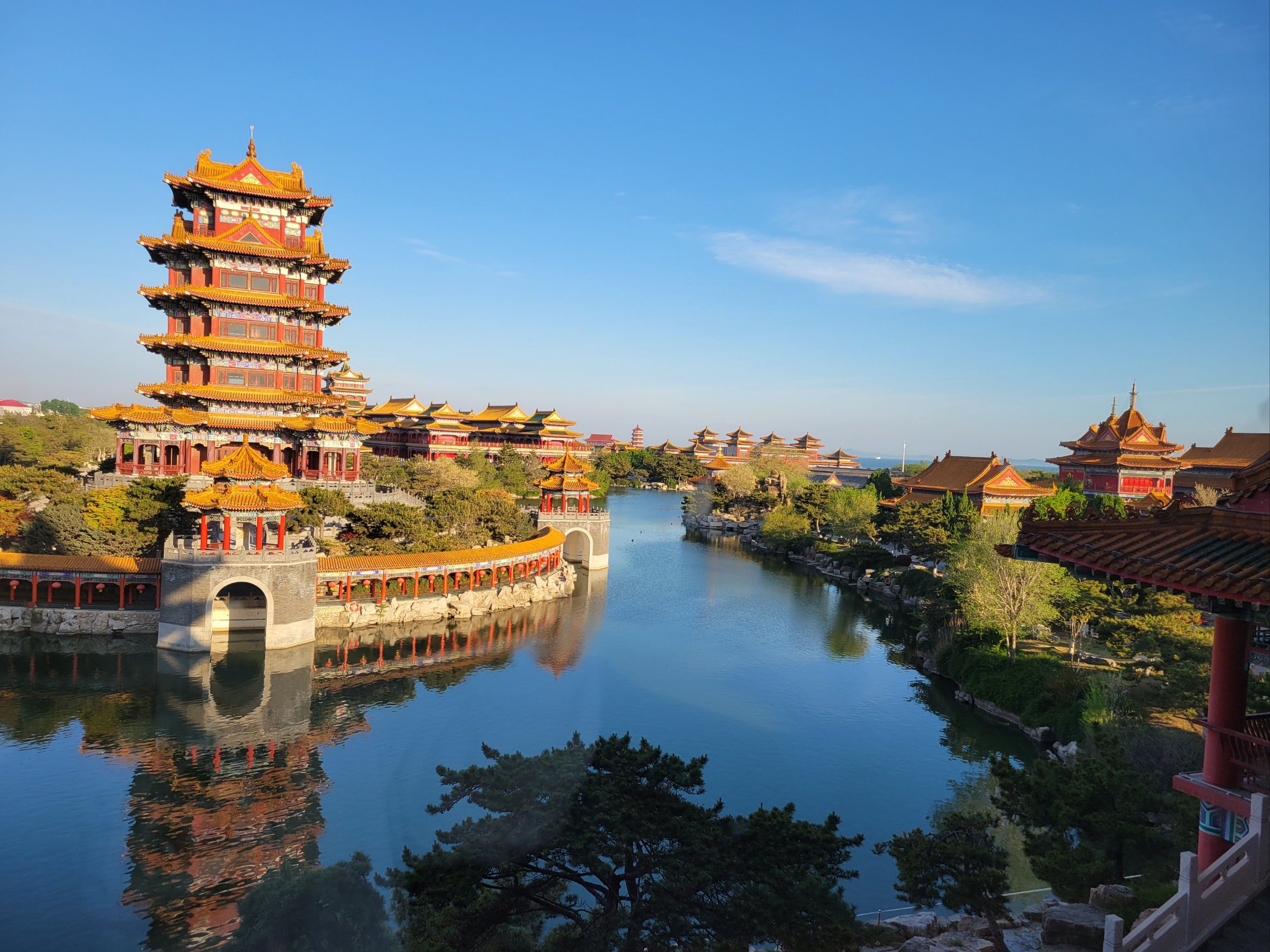 不亏是三仙山大酒店的网红套房,正对三仙山景区,风景如画.