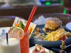 -Famous肥猫墨西哥音乐餐吧(五棵松华熙LIVE店)