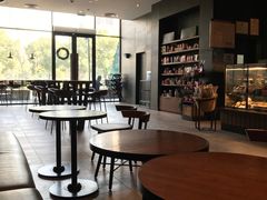 -星巴克(武汉江夏中百广场店)