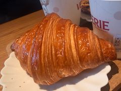-VERIE BAKEHOUSE