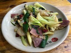 -饭饱香土碗菜(新科店)