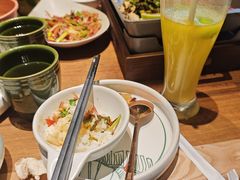 -云海肴·汽锅鸡·云南菜(天山百盛优客店)