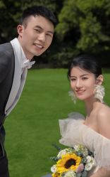 点击看大图 -挪娅婚纱摄影皇家会所