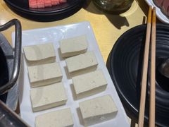 白豆腐-手选潮汕鲜活牛肉火锅(二七广场店)