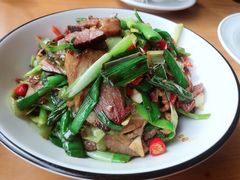 -临湖人家(欢乐大道店)