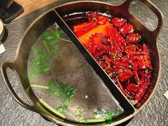 草本鸳鸯锅-盡膳口福跷脚牛肉火锅(晶耀前滩店)
