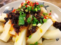 -老鼎万春卤菜(鹭湖宫8区店)